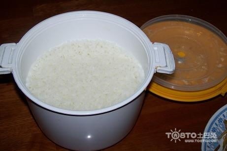 微波炉蒸米饭(6分钟微波炉米饭,便当族的福音)