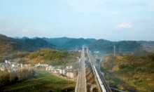 杭州到黄山高铁旅游攻略(高铁2小时直达!好花呀~)