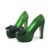 绿色高跟鞋
