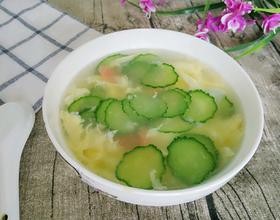 老黄瓜汤的做法(寒露后喝老黄瓜汤,2元一锅,暖身暖胃)