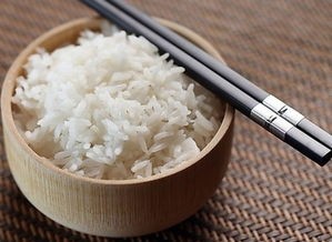 蒸米饭(蒸大米时,记住"2放3窍门",米饭又香又软,粒粒分明)
