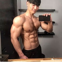 韩国肌肉男