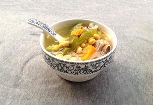 黄豆排骨汤的做法