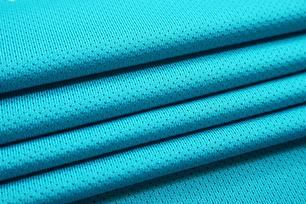 涤纶是什么面料(polyester聚酯纤维和纯棉哪个好)-易百科
